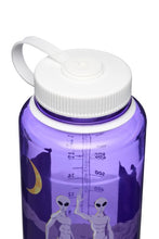 Load image into Gallery viewer, 32oz Wide Mouth Nalgene Bottle - Purple With White Aliens