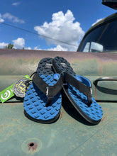 Load image into Gallery viewer, Men's OAM Traction Flip-Flop Sandals
