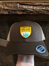 Load image into Gallery viewer, Vintage Mesh SnapBack Hat
