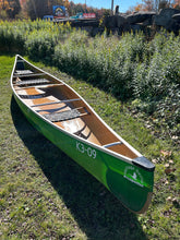 Load image into Gallery viewer, K3-09 Kevlar Prospector Canoe 17'6'' (3 seats)
