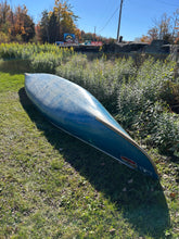 Load image into Gallery viewer, K4-02 Kevlar Prospector Canoe 18’6″ (4 seats)
